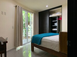 1 bedroom, in-room safe, desk, iron/ironing board