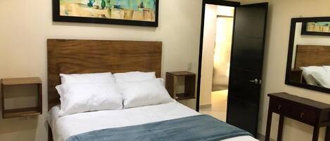 1 chambre, coffres-forts dans les chambres, bureau