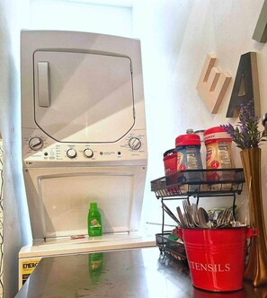 Interior - Elegant, Private Studio in Covington “Hollywood of the South.” Near Atlanta (Covington)