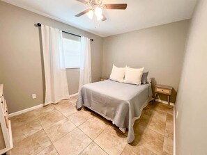 2 室のベッドルーム、アイロン / アイロン台、旅行用ベビーベッド、WiFi