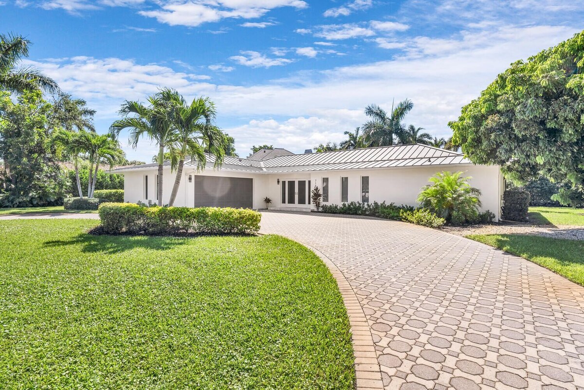 Photo 5 of Luxurious Beach Home Retreat with Pool and Private Beach Access