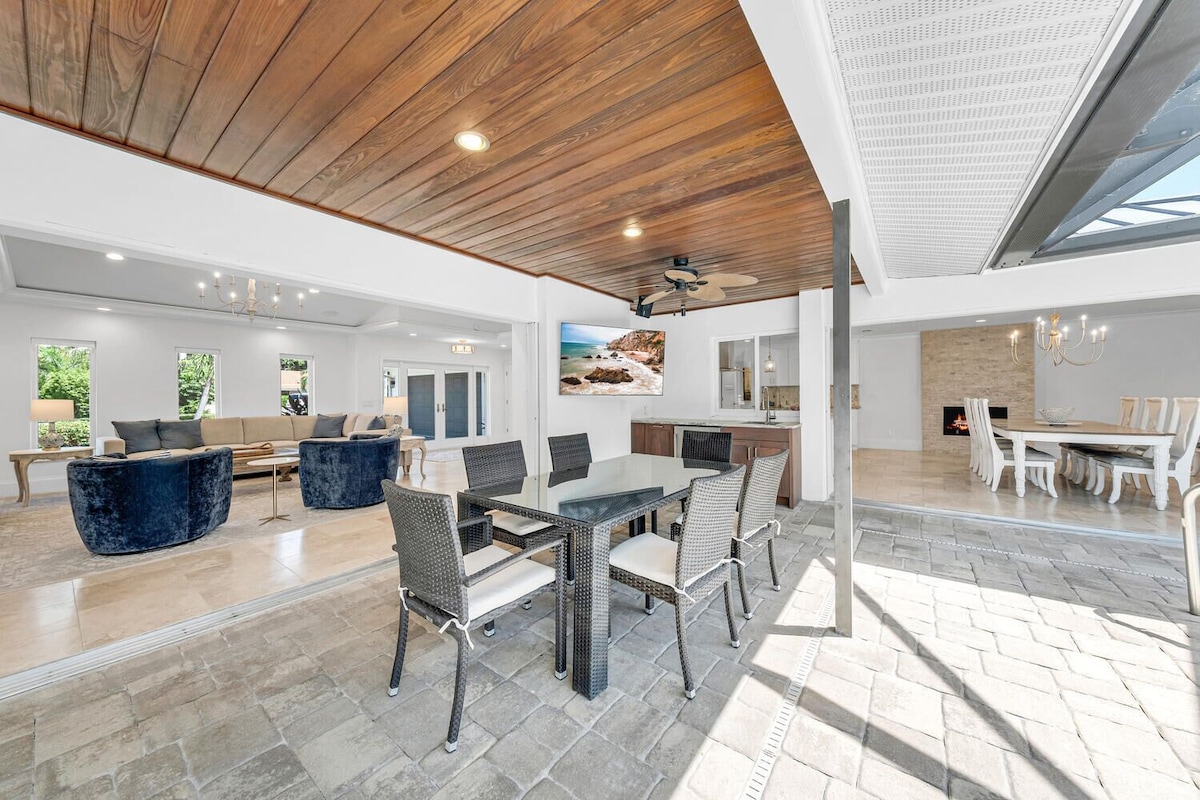 Photo 3 of Luxurious Beach Home Retreat with Pool and Private Beach Access
