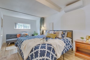 2 habitaciones, tabla de planchar con plancha, cuna de viaje y wifi 