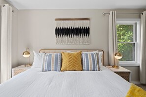 2 Schlafzimmer, Schreibtisch, Bügeleisen/Bügelbrett, kostenloses WLAN