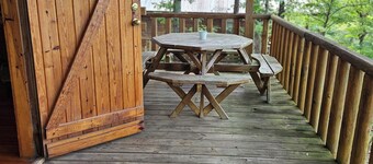Riverview Cabins viewing Mammoth Spring State Park and Hatchery 