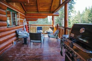 Terrace/patio - The Timberline Romance (Golden)
