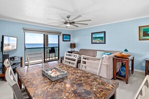 Fernseher, Stereoanlage