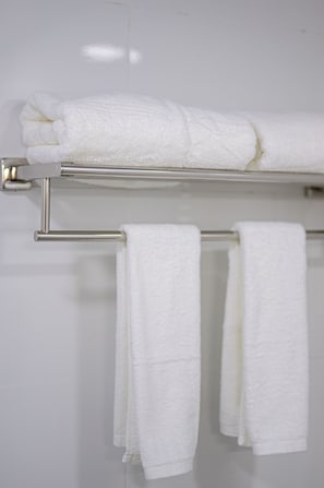 Chambre Double ou avec lits jumeaux, 2 chambres, non-fumeur | Salle de bain