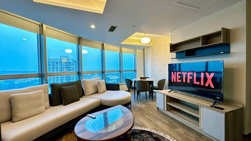 The Centaurus Apartment City View One Bed