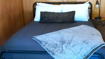 1 quarto, Wi-Fi de cortesia, roupa de cama