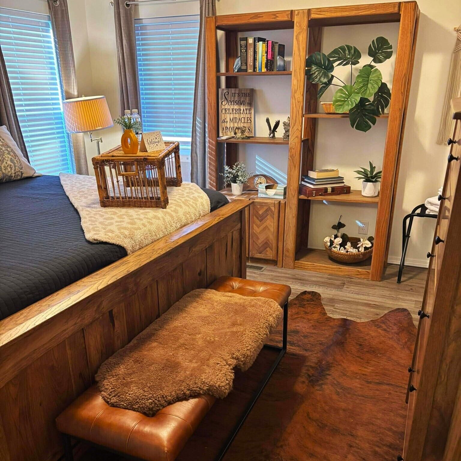 3 多间卧室、办公桌、 熨斗/熨衣板、免费 WiFi