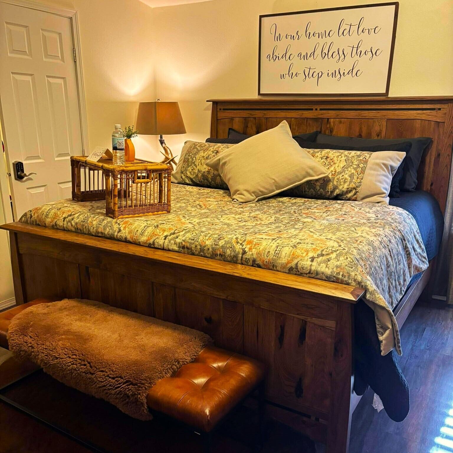 4 Schlafzimmer, Schreibtisch, Bügeleisen/Bügelbrett, kostenloses WLAN