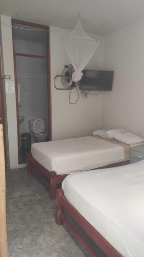 Individually decorated, individually furnished, free WiFi - La casa de Joan (Máncora)