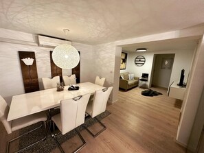 Dining - SEA VIEW APARTMENT FINNØY ISLAND STAVANGER (Rogaland)