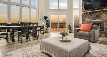 Private Pool, Mountain Top Views & Home Theater