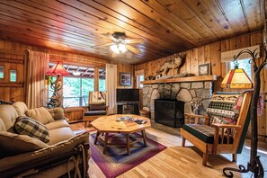 House | Living area - Cozy Riverside Getaway Pine Bend Cottage (Grayling)