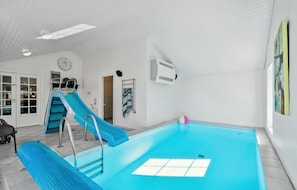 Indoor pool - Nice home in Ulfborg with sauna (Ulfborg)