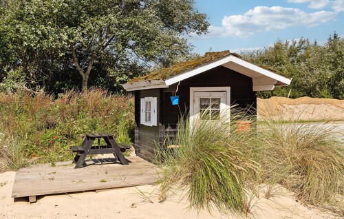 Nice home in Ulfborg with sauna