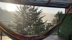 Property grounds - lake view Guatape lovely loft, Big Stone (Antioquia)