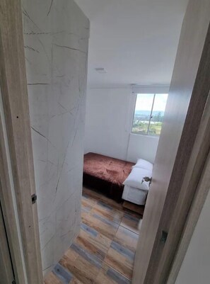 2 chambres, bureau, fer et planche à repasser, Wi-Fi
