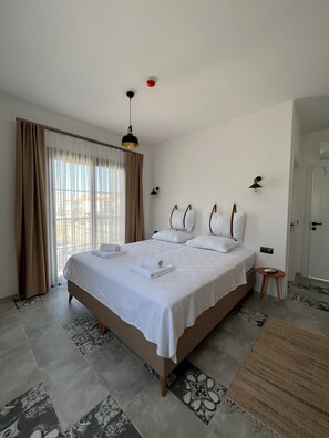 Standard Upper Floor | ตู้นิรภัยในห้องพัก, ผ้าม่านกันแสง, ห้องเก็บเสียง, เตารีด/โต๊ะรีดผ้า