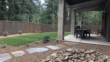 House | Terrace/patio