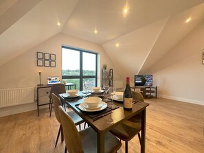 Dining - Chic and Airy Apartment (Tunbridge Wells)
