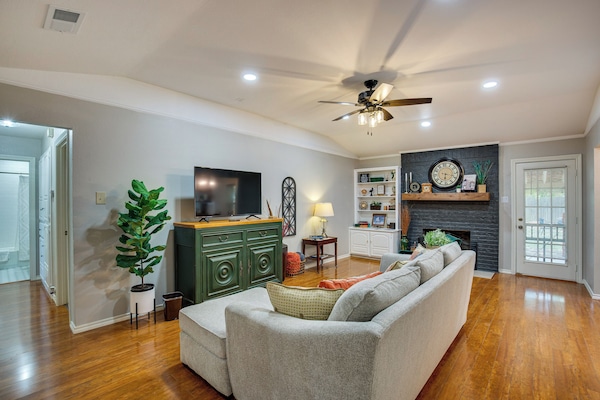 Waxahachie Vacation Rental | 3BR | 2BA | Step-Free Access | 1,415 Sq Ft