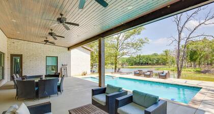 Luxe Waterfront Home in Malakoff w/ Pool!