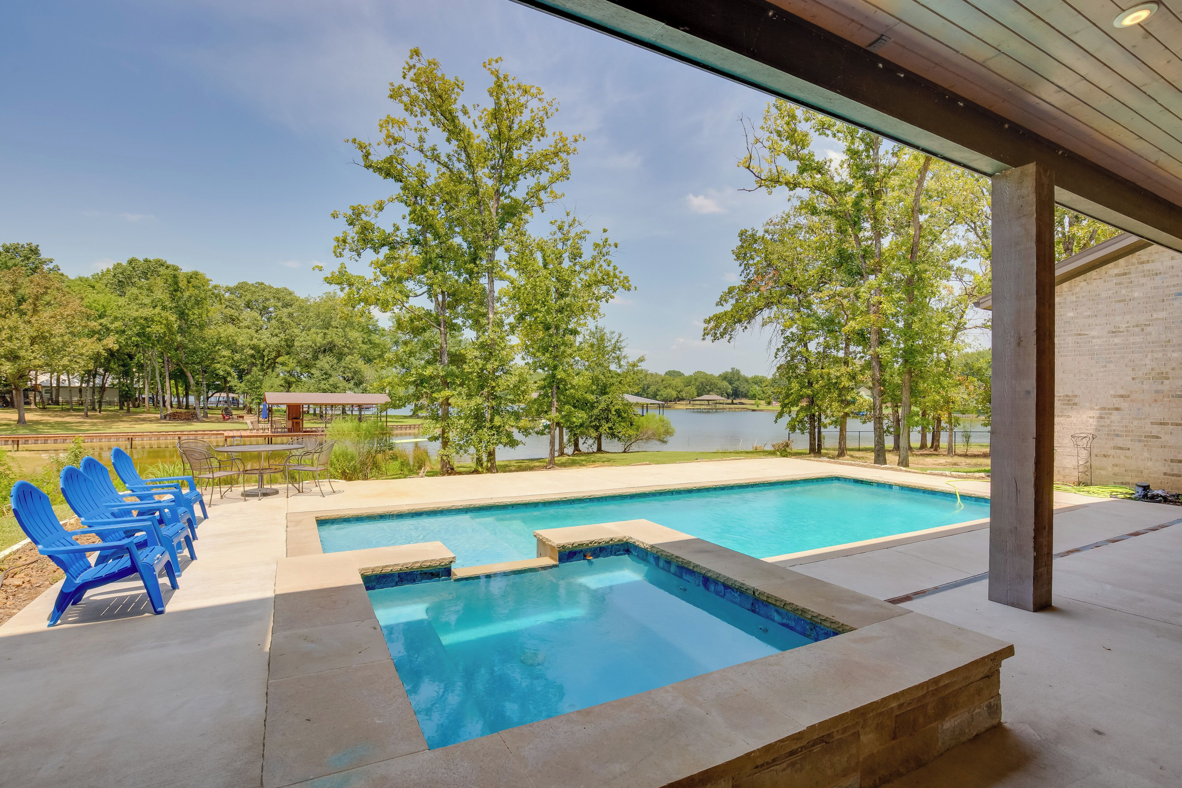 Upscale Home on Cedar Creek: Pool, Hot Tub + Views