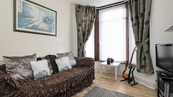 Smart TV, DVD player, books, video library