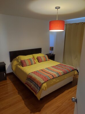 6 bedrooms, WiFi, bed sheets