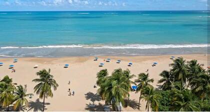 Marbella del Caribe Isla Verde
Condo/17th floor/king bed/bay views/Parking fee