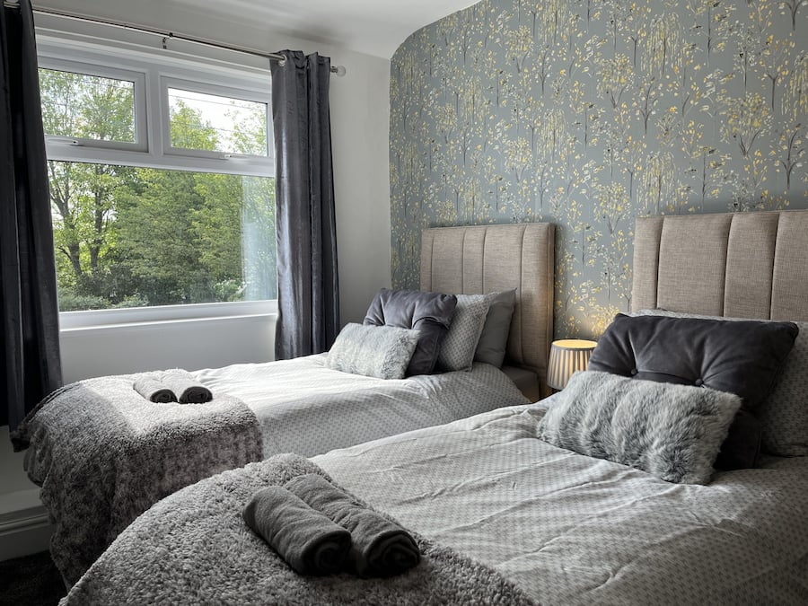Comfort House, Private Bathroom (Warrington Lane) | 3 bedrooms