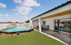 Et oppvarmet basseng