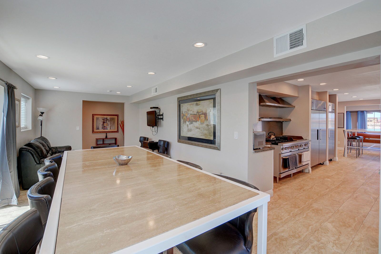 Photo - Private Vacation Villa with Vaulted Ceiling & Spacious Patio - 1646
