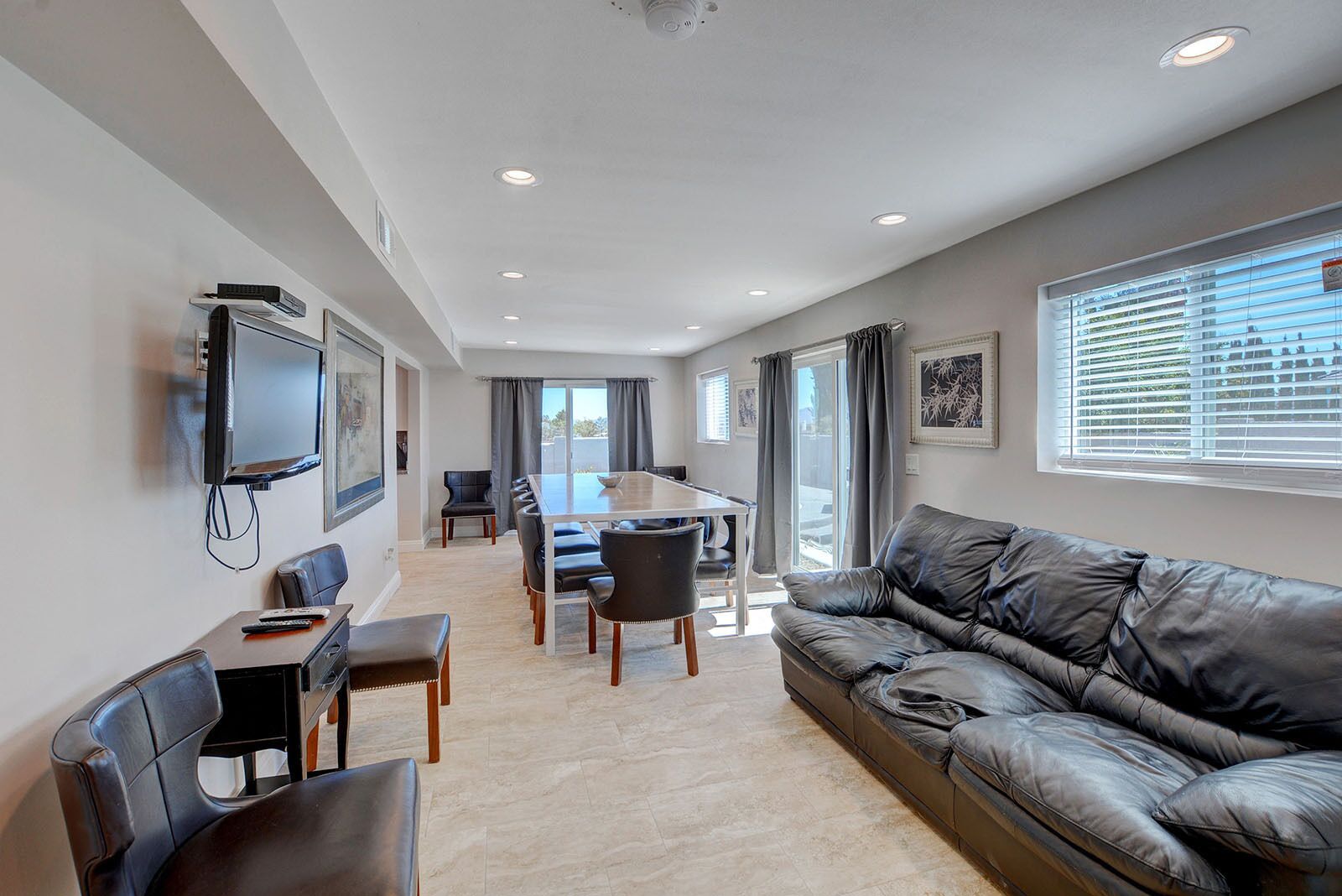Photo - Private Vacation Villa with Vaulted Ceiling & Spacious Patio - 1646