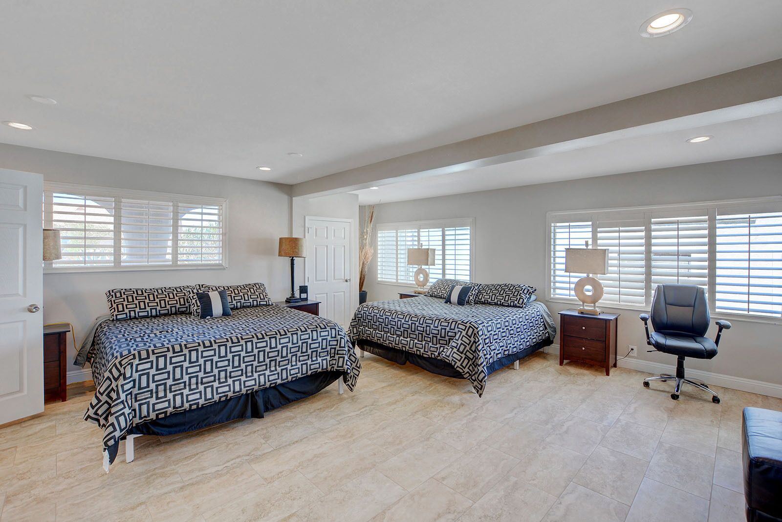 Photo - Private Vacation Villa with Vaulted Ceiling & Spacious Patio - 1646