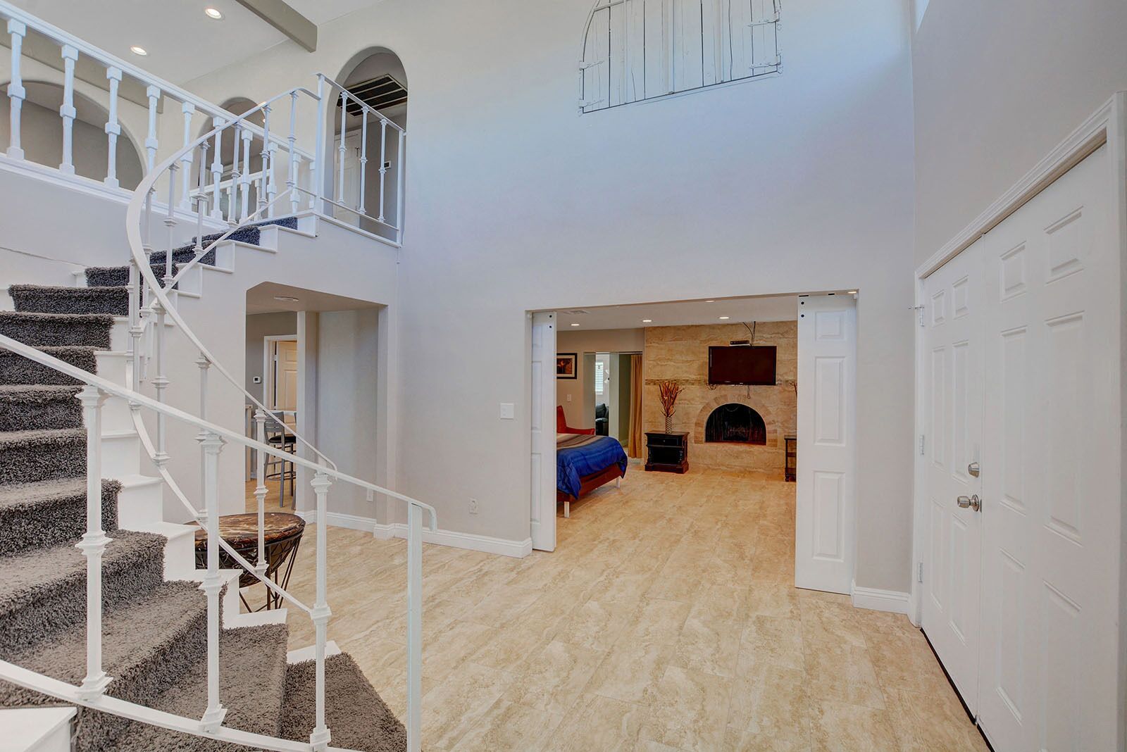 Photo - Private Vacation Villa with Vaulted Ceiling & Spacious Patio - 1646