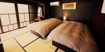 Down comforters, individually decorated, individually furnished, desk