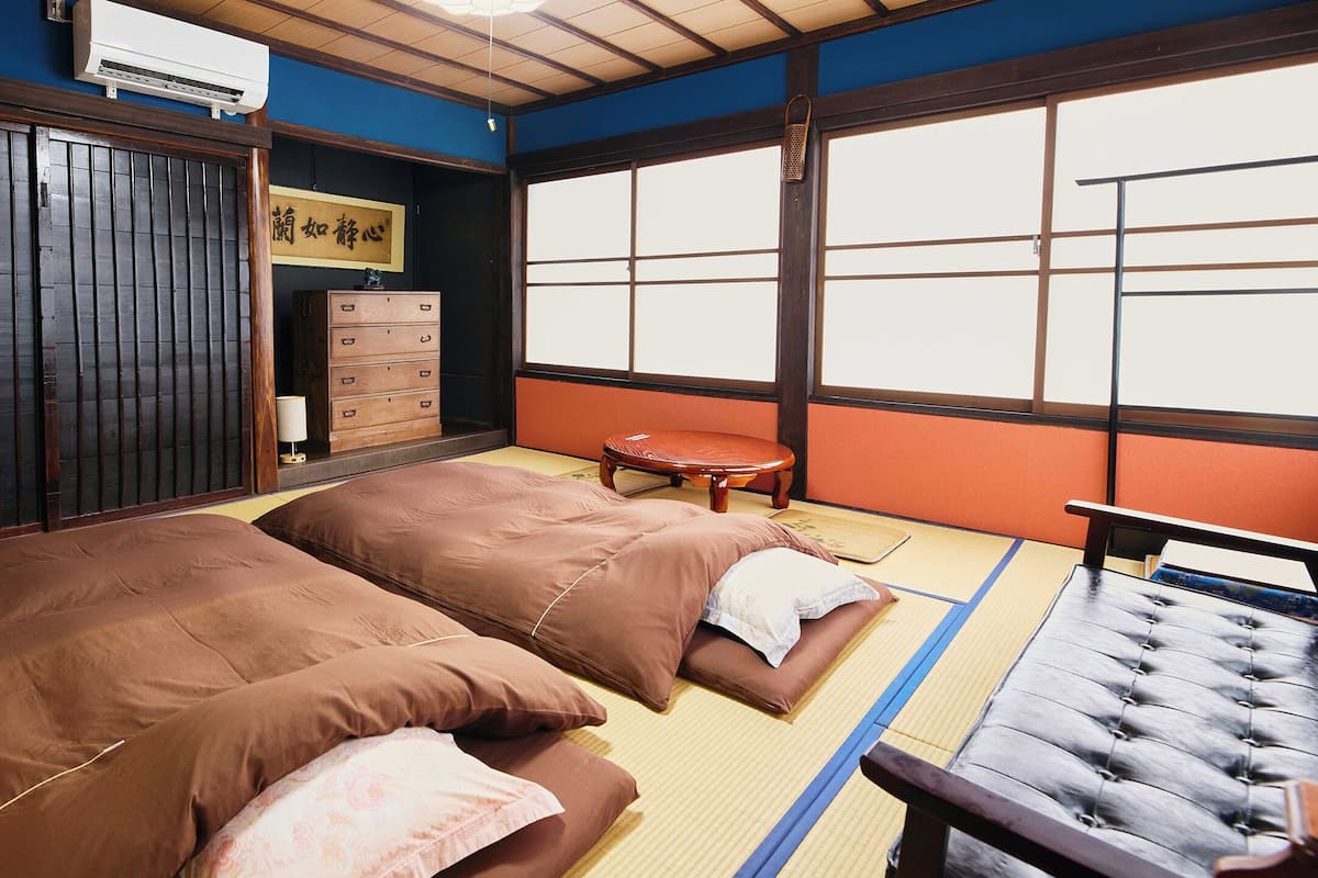 Chikiri Quadruple Room, Non Smoking | Down duvets, individually decorated, individually furnished, desk