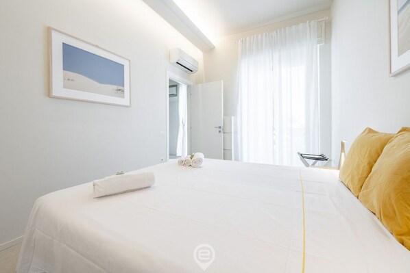 1 chambre, fer et planche à repasser, Wi-Fi, literie fournie