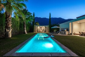 Outdoor pool, a heated pool - Modern Villa In Guard-Gated Community, Solar, Lap Pool, Spa, Casita, Pizza Oven (Palm Springs)