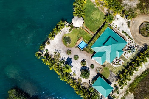Elegant 3BR Home with Private Pool and Palapa