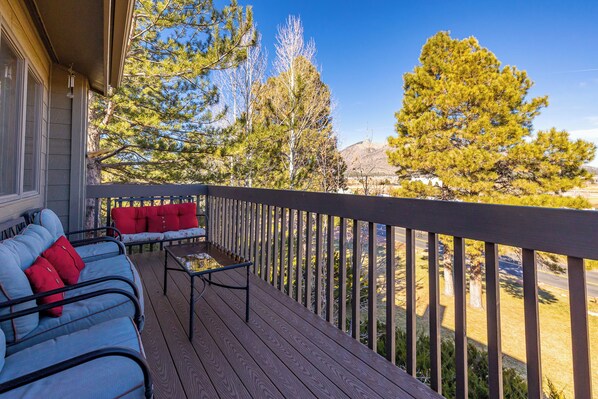 Terrace/patio - Bear Paw (Flagstaff)