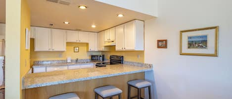 Condo | Private kitchen | Full-size fridge, microwave, oven, stovetop