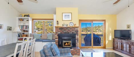 Condo | Área de sala de estar