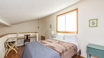 Condo | 2 phòng ngủ, bàn, truy cập Internet không dây miễn phí