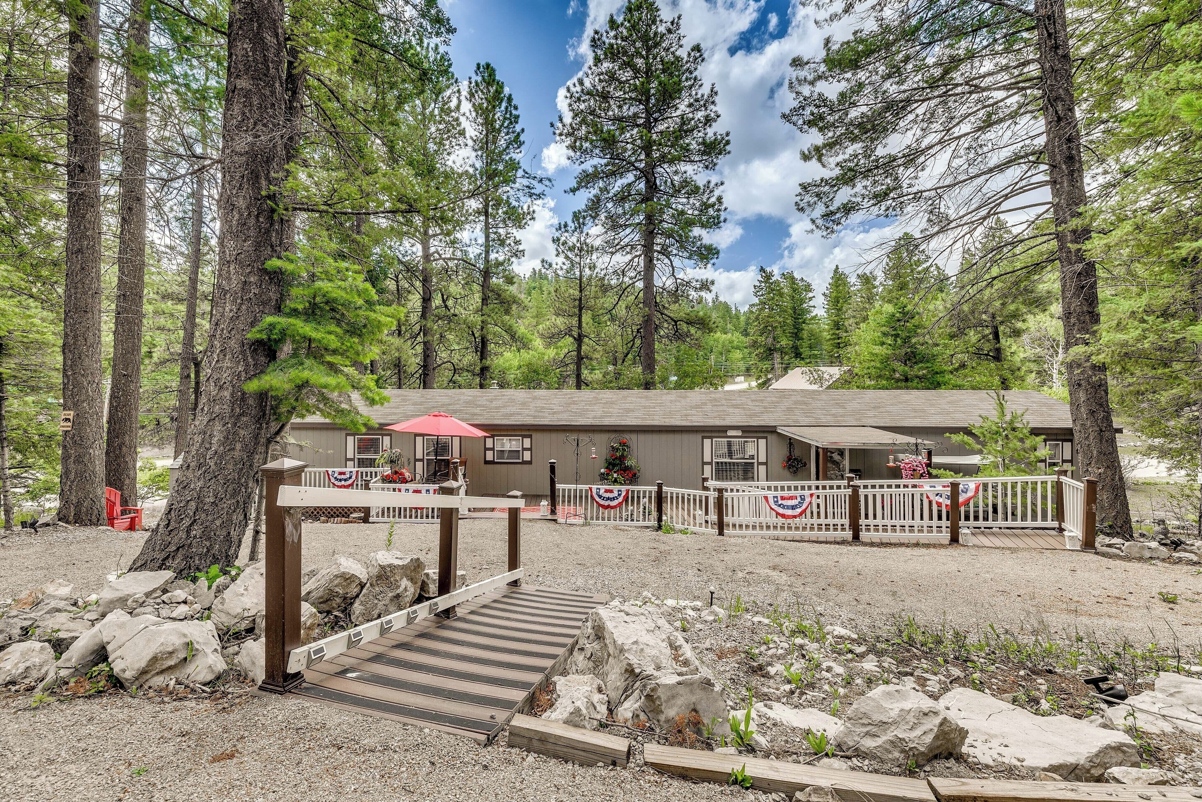 Peaceful Cloudcroft Vacation Rental: Walk to Shops