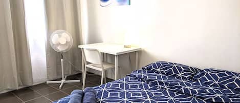 2 bedrooms, desk, iron/ironing board, free WiFi